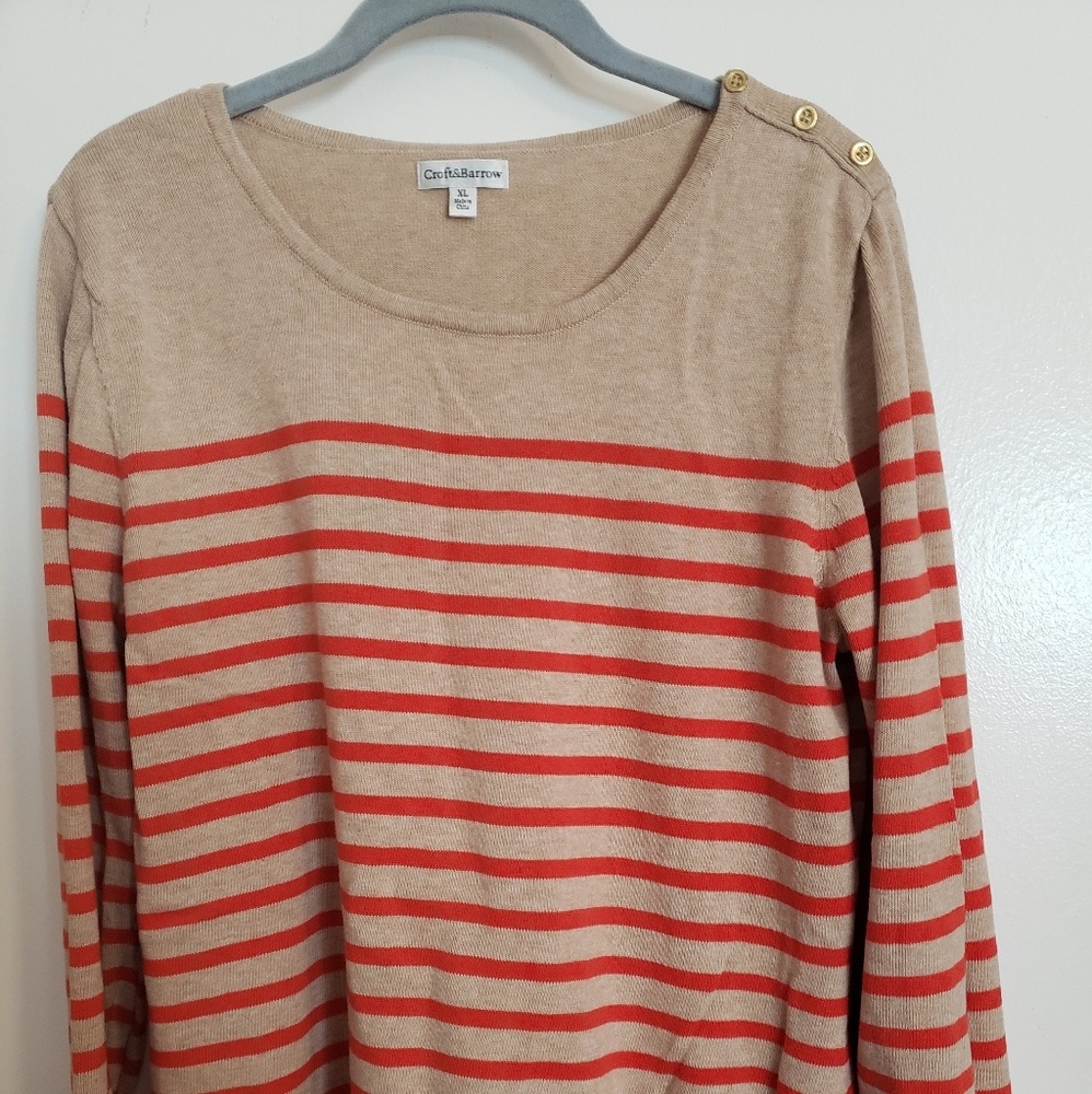 Croft&Barrow long sleeved lightweight sweater